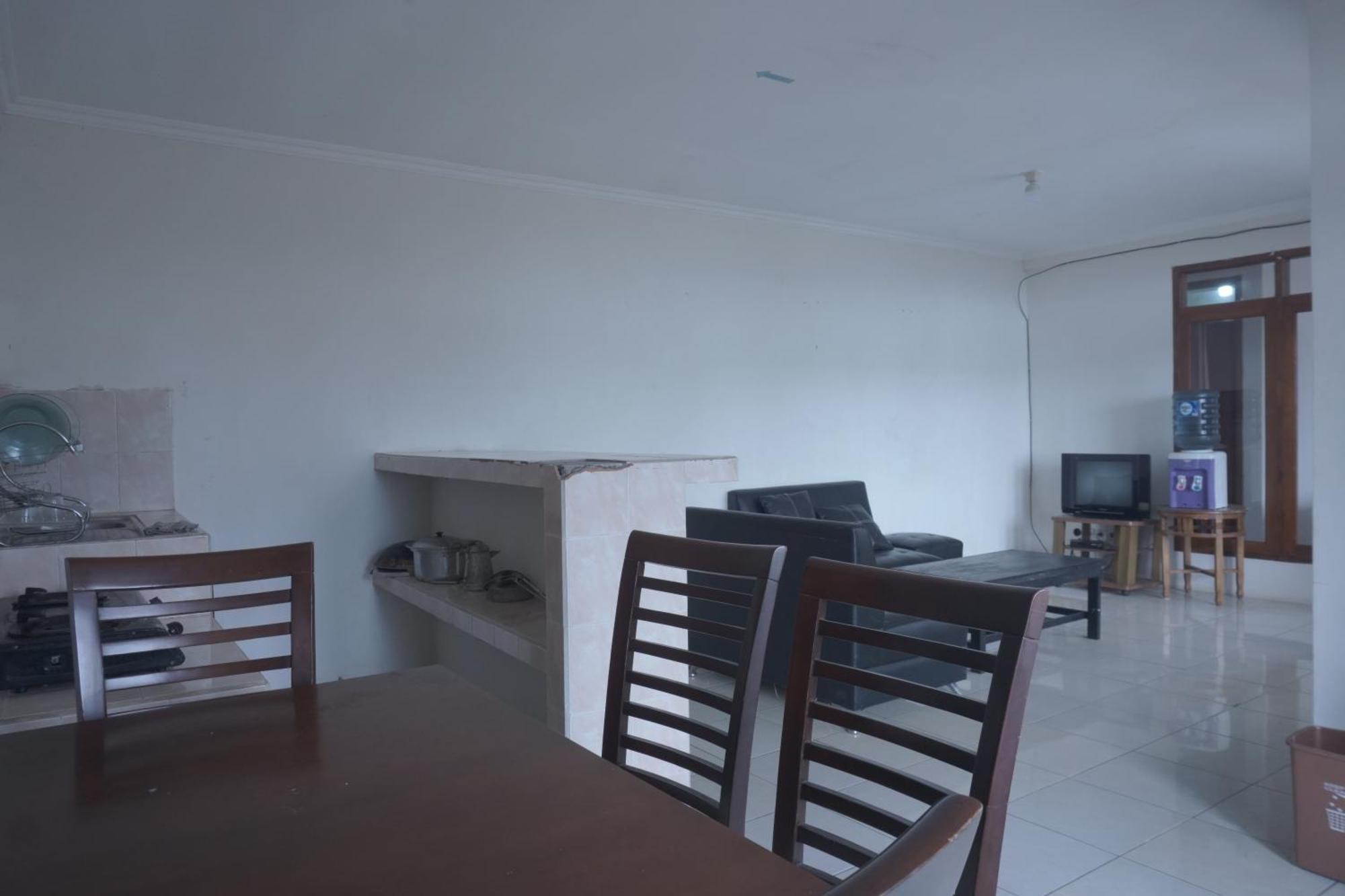 Hotel Oyo Life 92977 Neba Kost Aesthetic Peladen Zewnętrze zdjęcie
